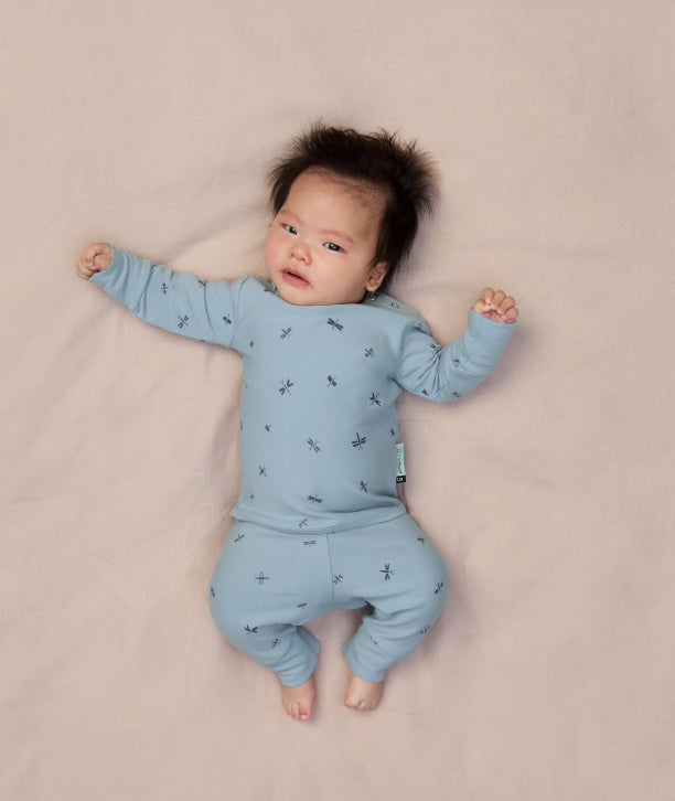 ergoPouch baby romper, TOG-rated and made from organic, non-toxic materials for safe and comfortable sleep.