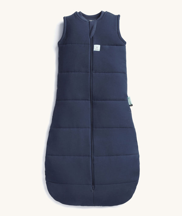 Product shot of the ergoPouch Sleep Sack 2.5 TOG Ink, featuring a front zipper and a cozy, padded design.
