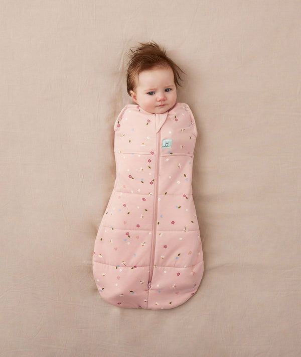 ergoPouch Cocoon Swaddle Sack 2.5 TOG Daisies, a warm swaddle