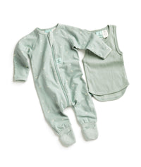 ergoPouch Baby Essentials Gift Pack Sage complete with a Long Sleeve Romper 0.2 TOG Sage and a Bodywear Singlet Sage
