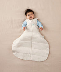 Baby with hip dysplasia in ergoPouch Hip Harness Sleep Sack 2.5 TOG Oatmeal Marle