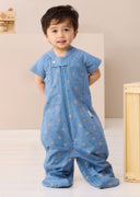 Toddler wearing ergoPouch Spring Sleep Suit Sack 1.0 TOG Petit Pretzel, converts from a sleep bag to a sleep bag with legs