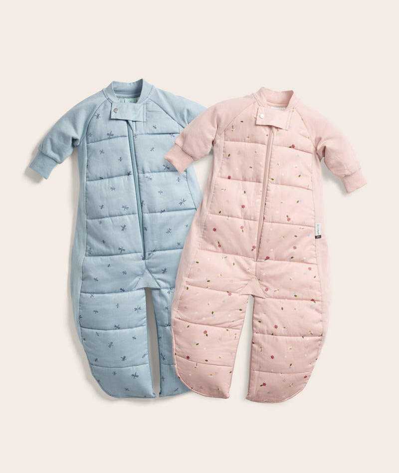 Bundle up with ergoPouch this winter to keep your little one warm, this Winter Sleep Suit Sack Bundle incldues a 2.5 and 3.5 TOG